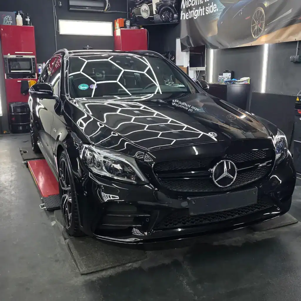 Wat een glans op deze Mercedes-AMG C43! – foto 1